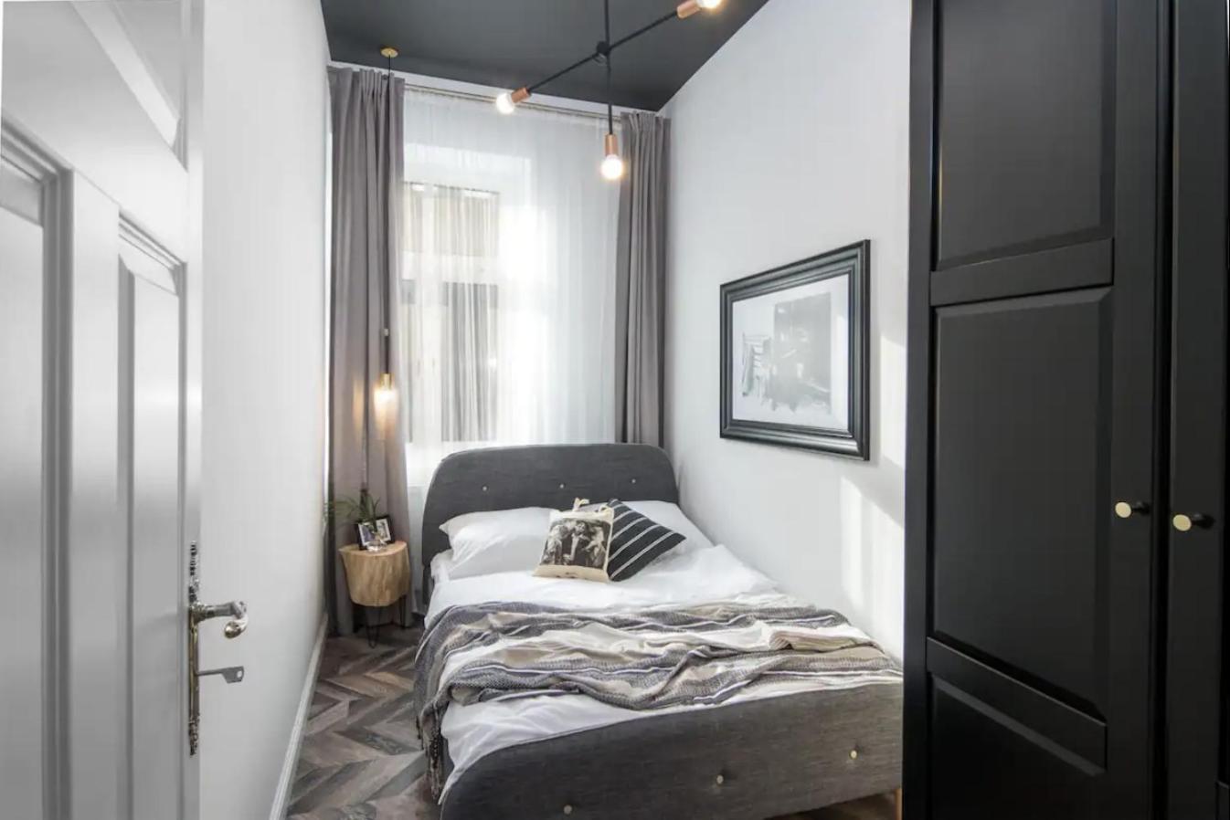 Jozefa 20 Street 2 Bedroom Krakau